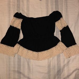 Women’s Boutique Off-the-Shoulder Top